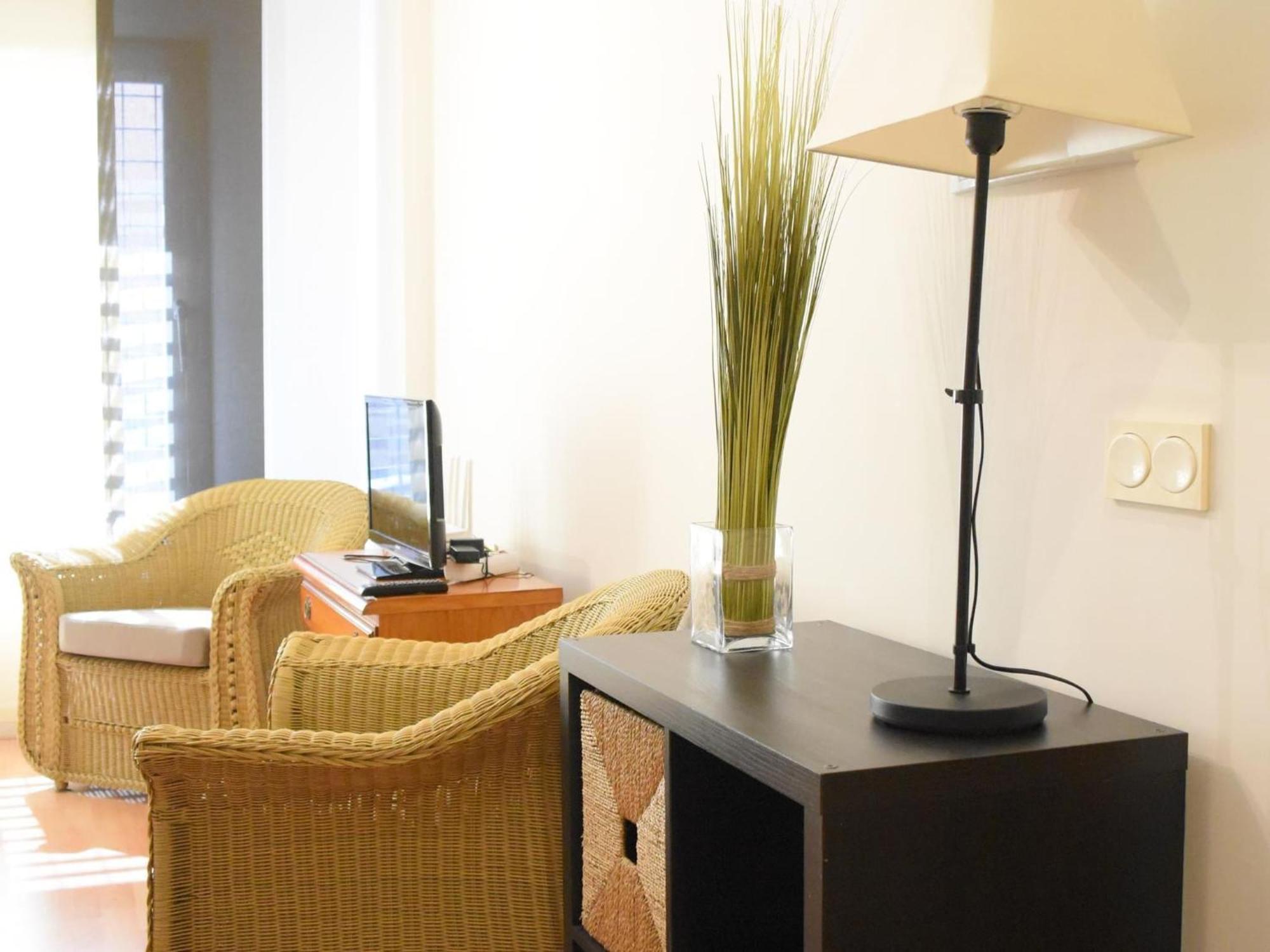 Encina'S Home: Bonito Apartamento De Dos Dormitorios Cerca Del Centro Historico Malaga Luaran gambar